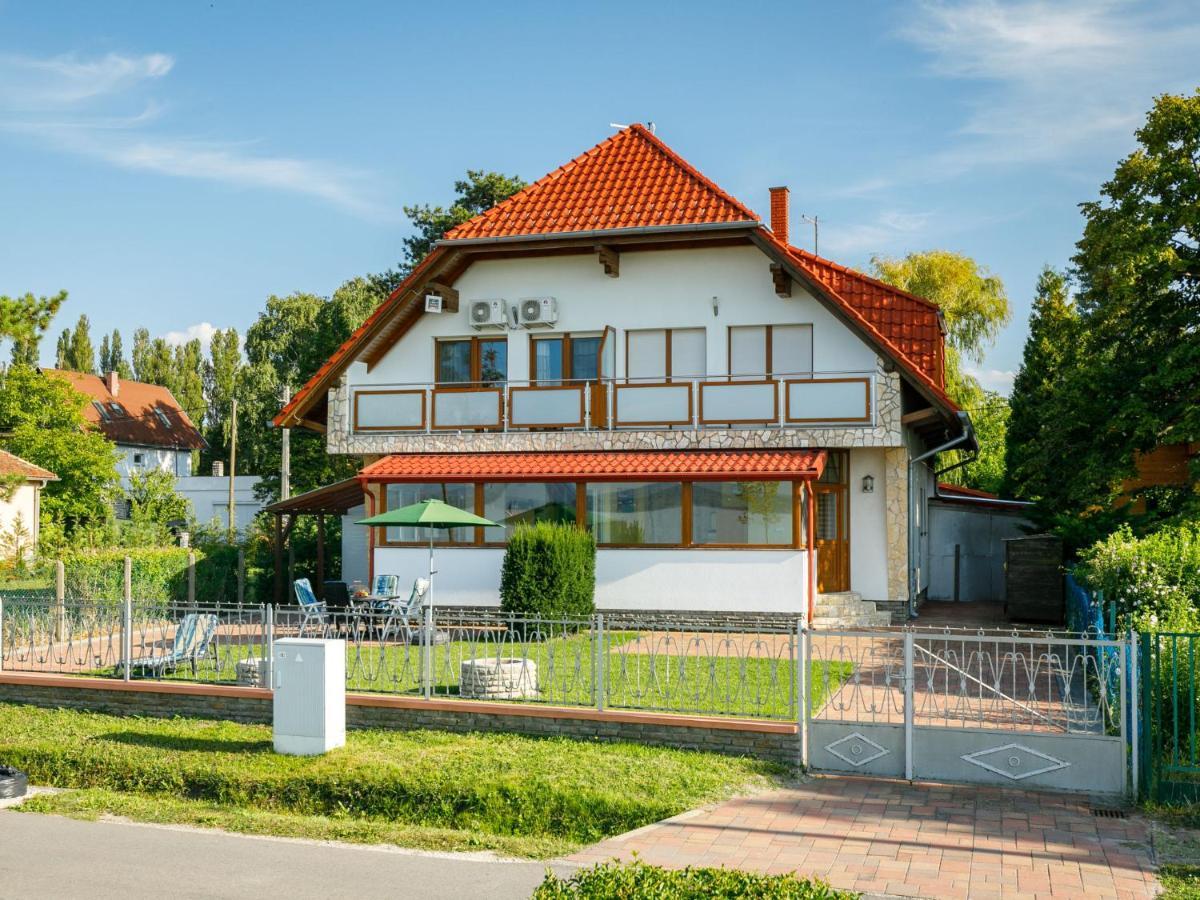 Holiday Home In Fonyod/Balaton 18566 Luaran gambar